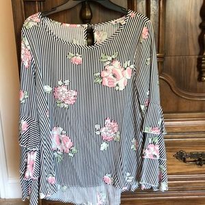 Floral/Stripe high low top with bell sleeves